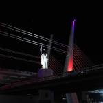 Puente Atirantado vuelve a verse iluminado