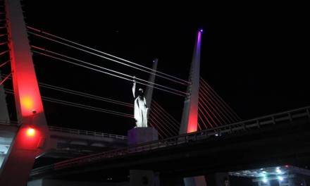 Puente Atirantado vuelve a verse iluminado