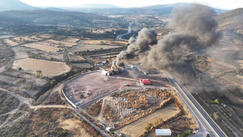 Controlan incendio en Tepeji del Río