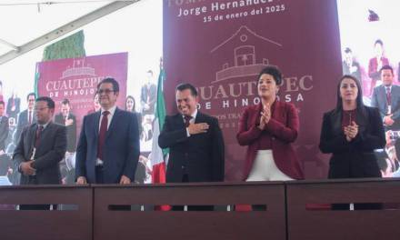 Jorge Hernández Araus rinde protesta como alcalde