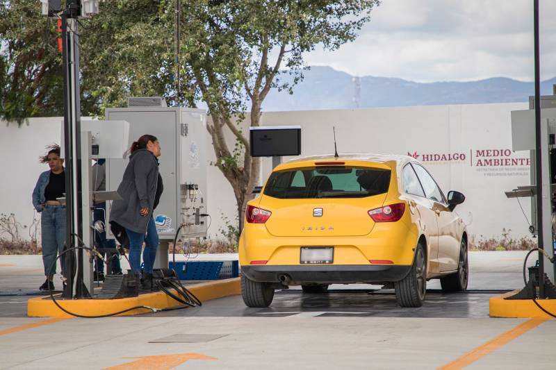 Hacienda otorga beneficios por pago de refrendo vehicular