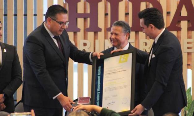 Julio Menchaca reconoce certificación de la ASEH para erradicar actos de soborno