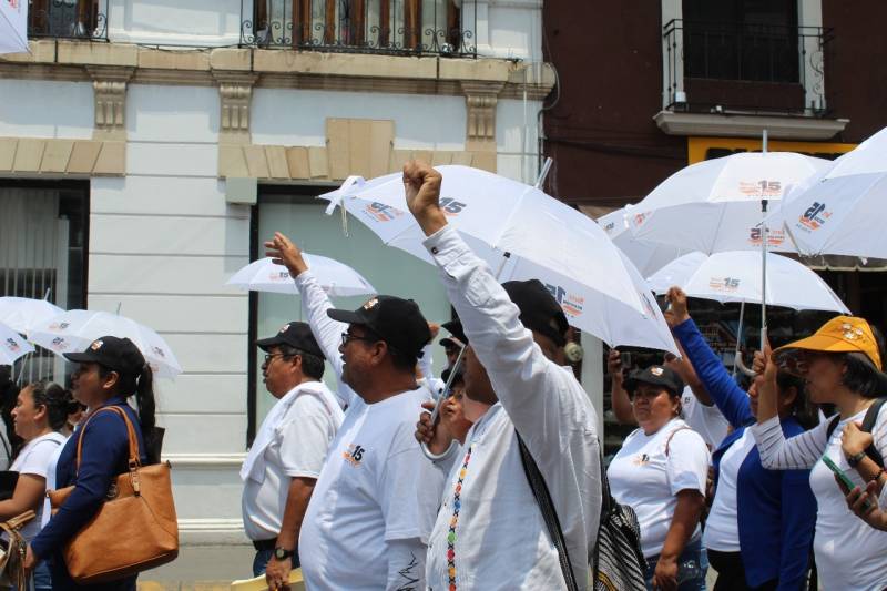 Ley del Issste: SNTE se posiciona y la CNTE se moviliza