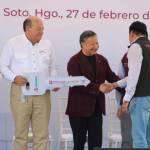 Pemex entrega maquinaria y unidad médica para Hidalgo