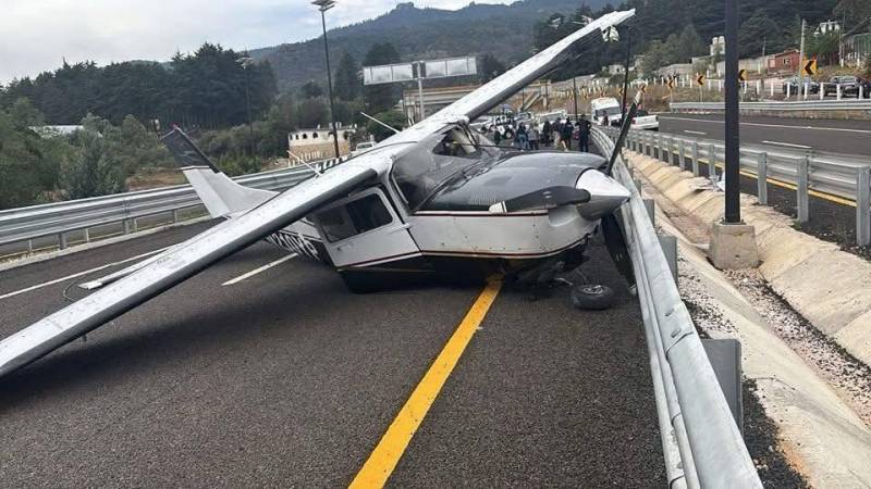 Cae avioneta sobre la carretera México-Tampico