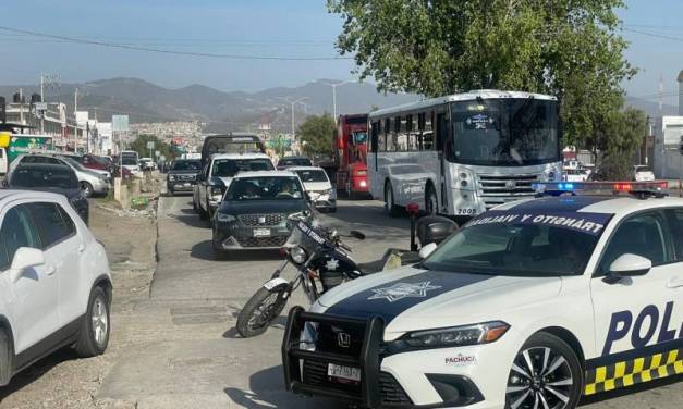 Familiares exigen restitución de menor en juzgados de Pachuca