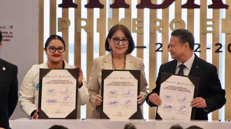 Hidalgo firma alianza con Cofepris sobre seguridad sanitaria