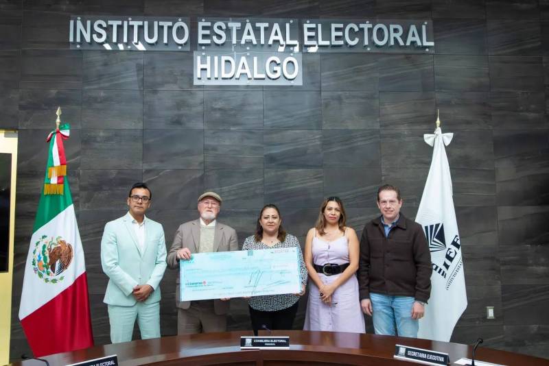 IEEH entrega más de 40 mil pesos al CITNOVA para el desarrollo de ciencia