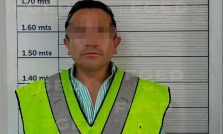 Investigan a presunto servidor público detenido en Durango