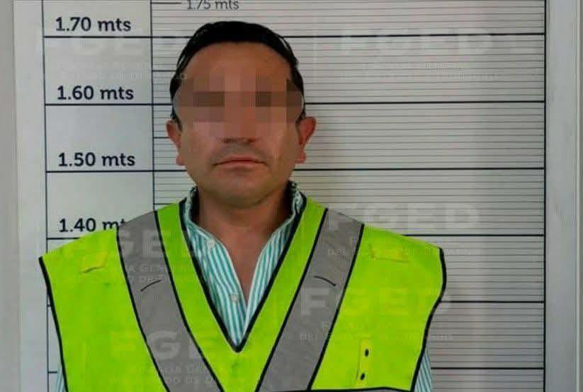 Investigan a presunto servidor público detenido en Durango