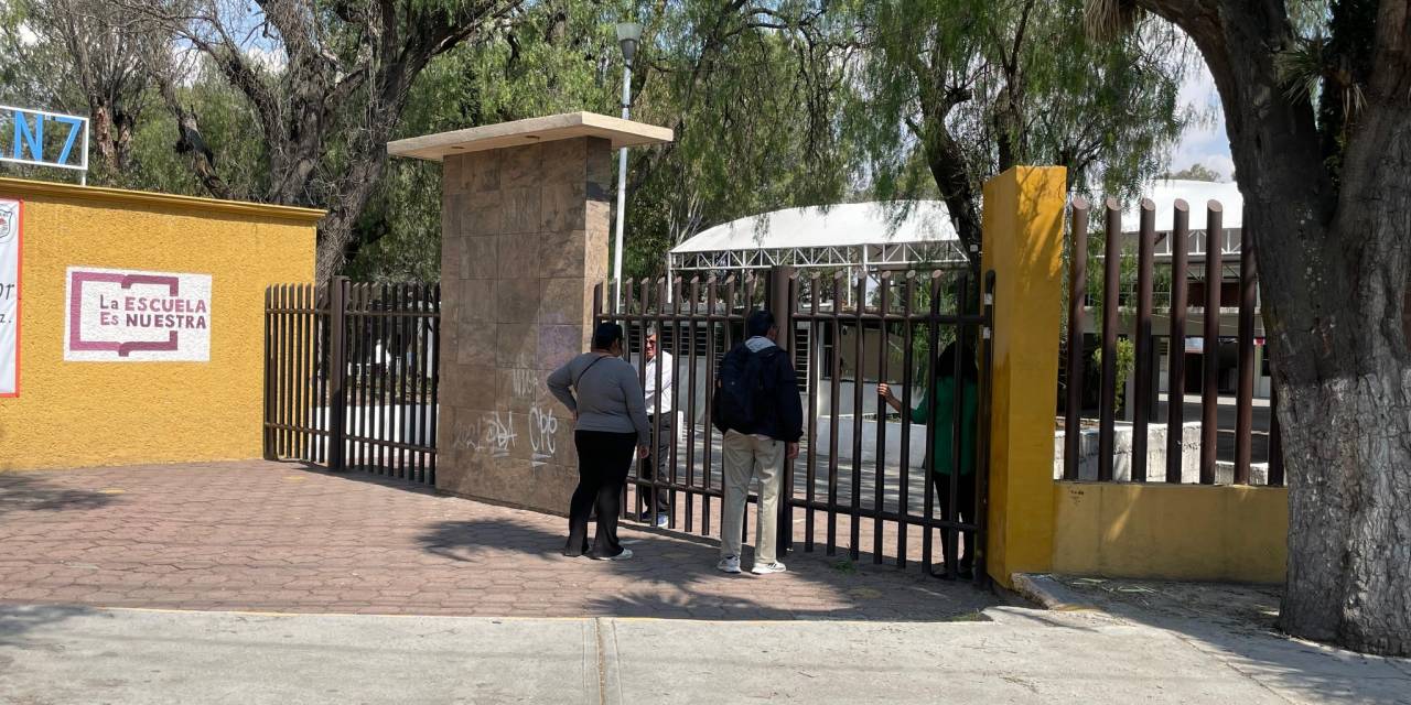 Alumno se quita la vida; maestra intenta suicidarse