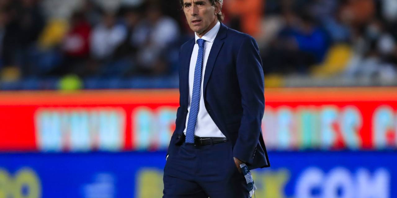 ¡Oficial! Guillermo Almada deja de ser DT de los Tuzos