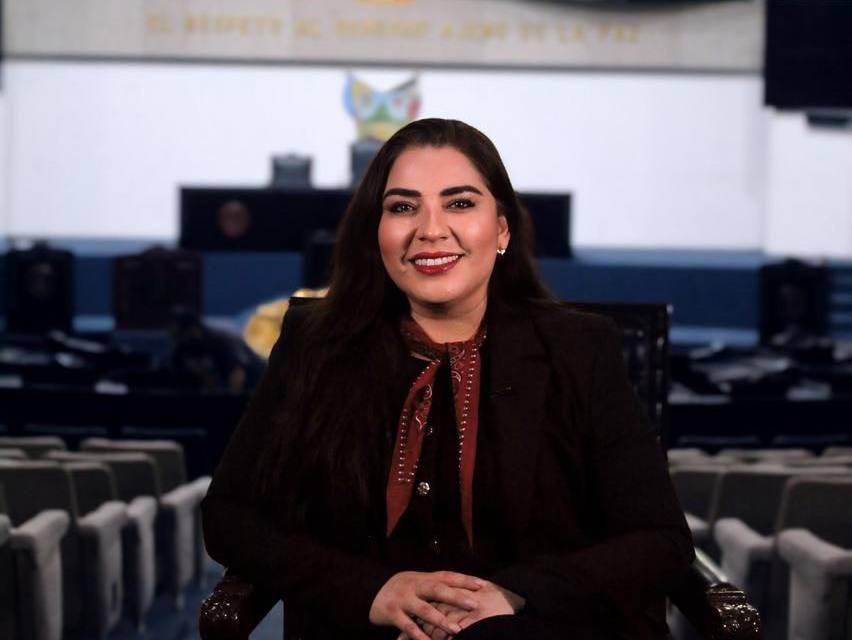 Otorgan nueva licencia a Alhely Medina