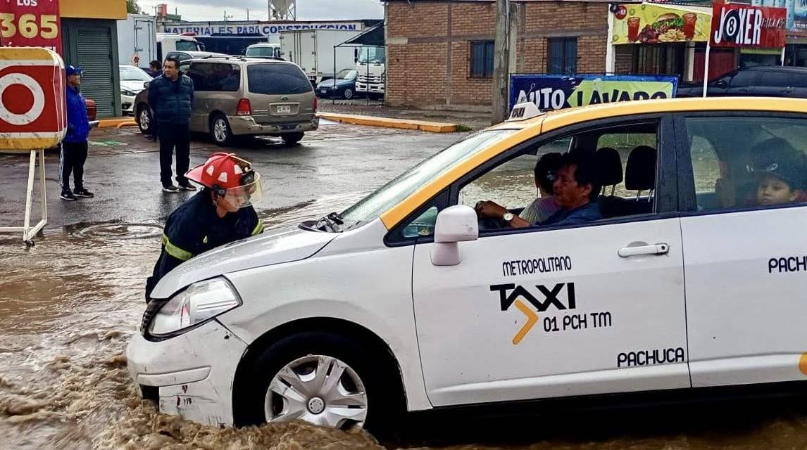 Lluvias generan grandes afectaciones en Mineral de la Reforma
