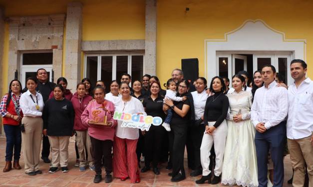 Huasca de Ocampo recibe premio nacional por bienestar