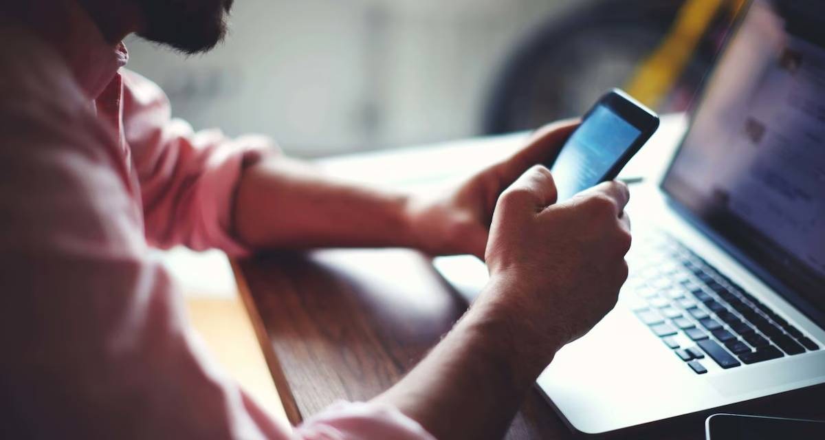 Advierten sobre ofertas laborales fraudulentas en redes sociales