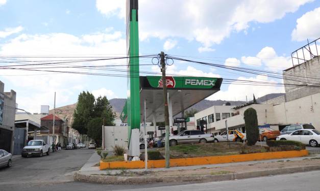 Desabasto de gasolina se registra en estaciones de Pemex