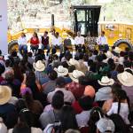 Llevan infraestructura y desarrollo económico a Acatlán