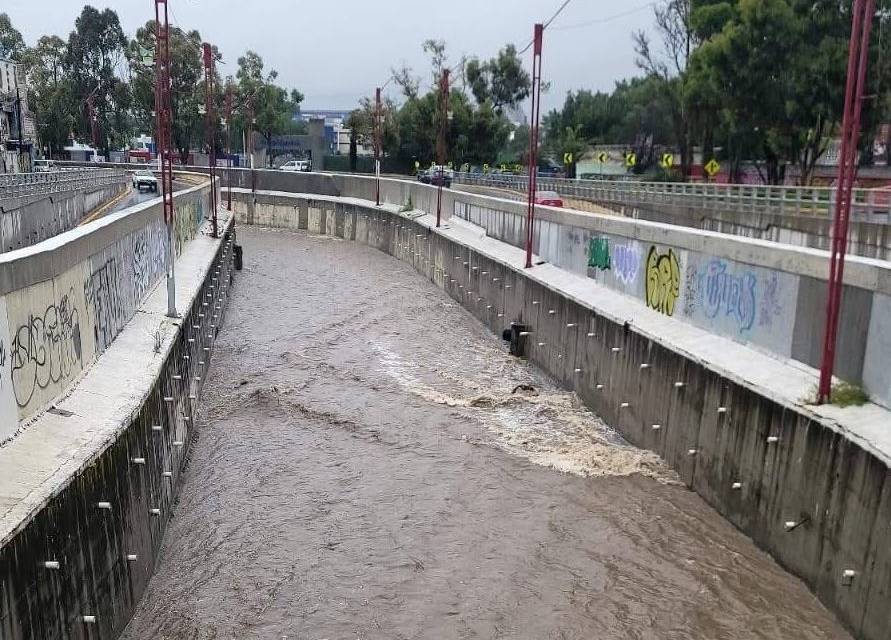 Ante riesgo creciente del cauce, desfogan el Río de las Avenidas