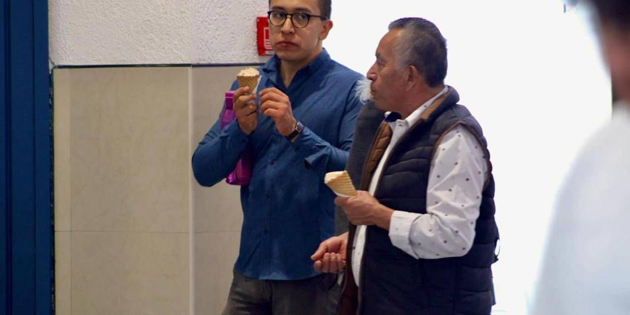 Familias celebran a papá en su día