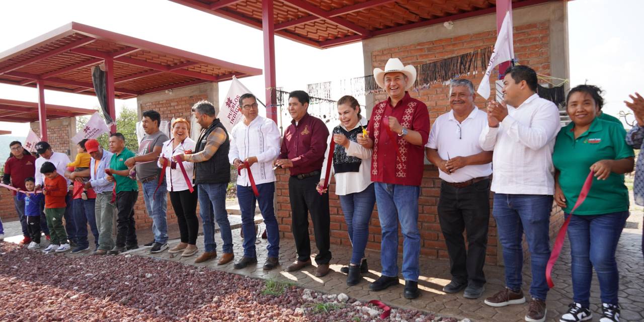 Chilcuautla y Tecozautla estrenan paradores artesanales