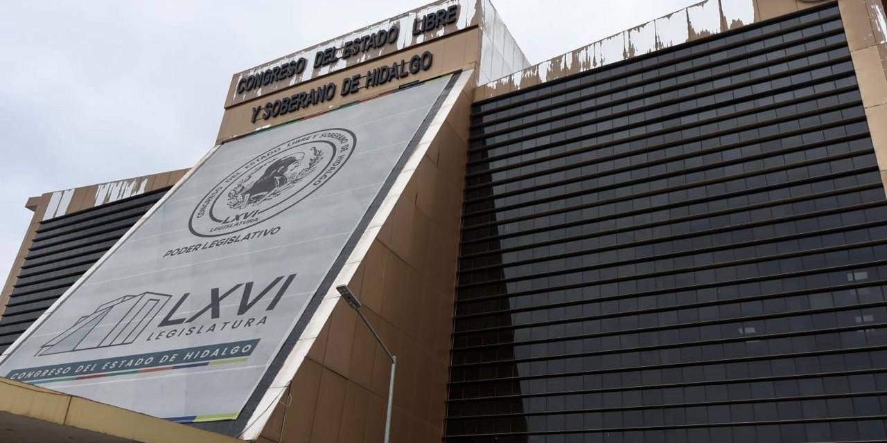 Torre Legislativa presenta daños por lluvias