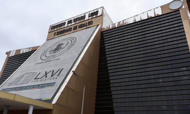 Torre Legislativa presenta daños por lluvias