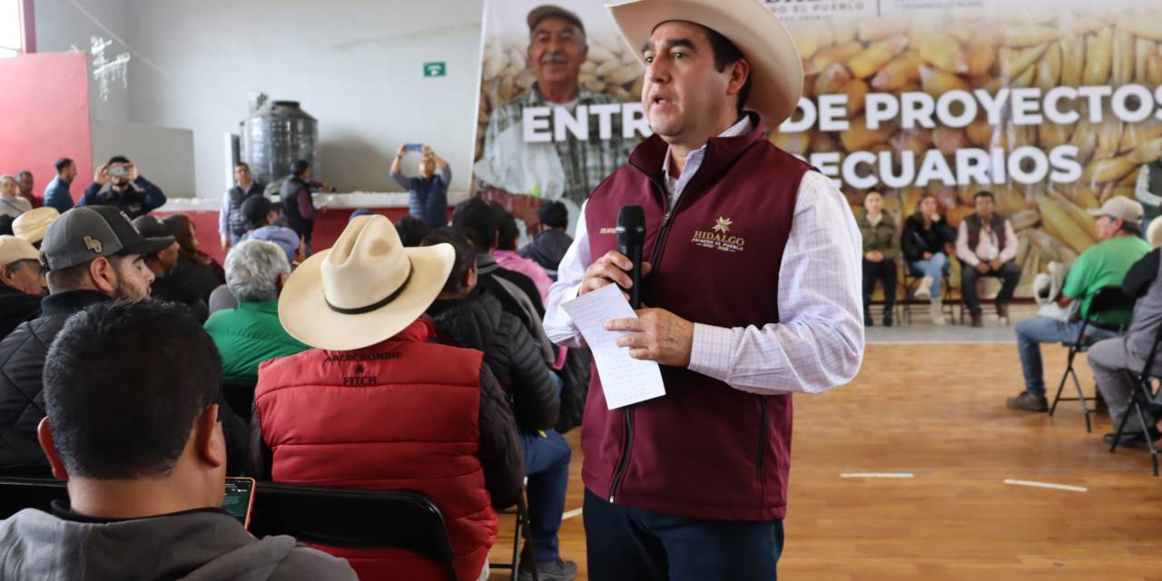 Entregan 130 toneladas de semilla de cebada en Tepeapulco