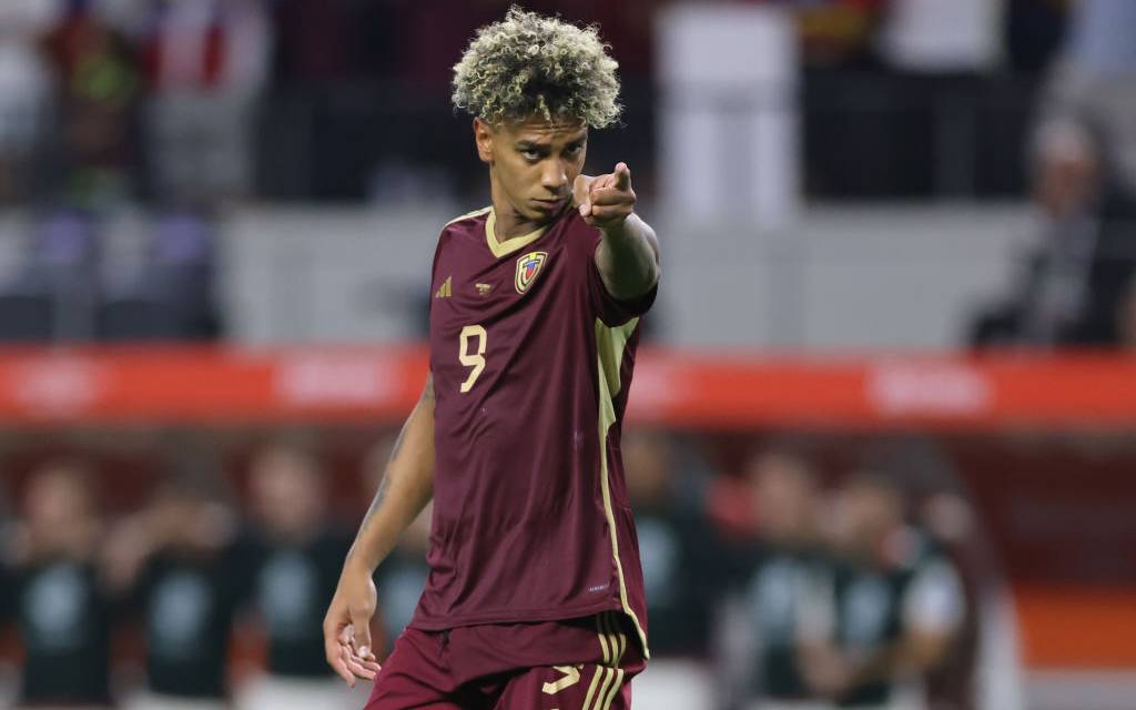 Jhonder Cádiz jugará con los Tuzos