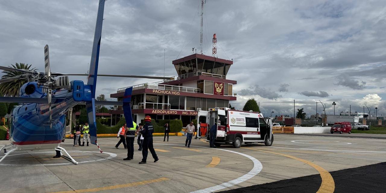 Trasladan vía aérea a maestra herida desde la Huasteca