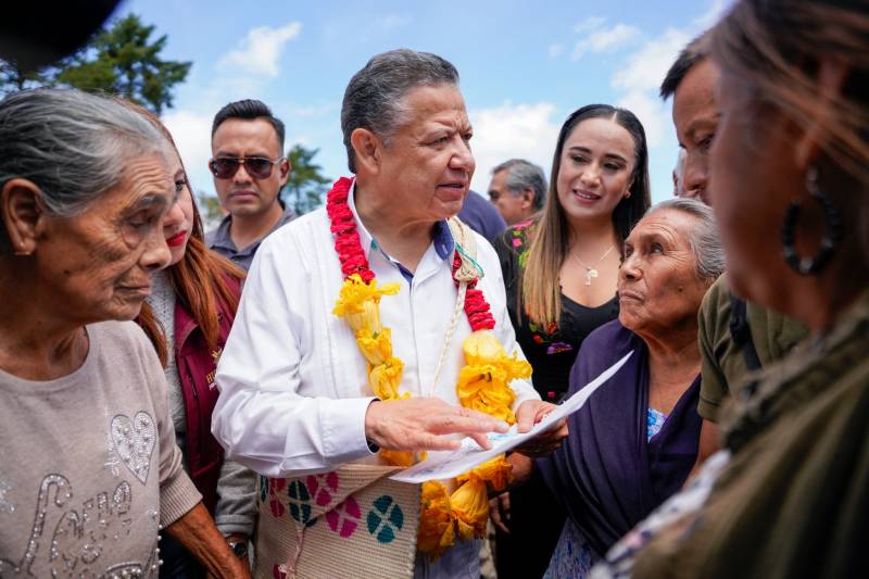 Llevarán agua a más comunidades de Molango