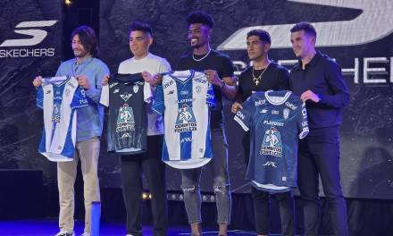Pachuca lanza jersey con nuevo patrocinador