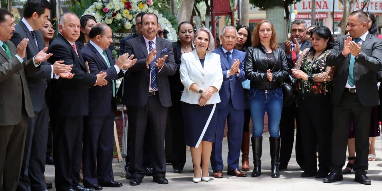Reconoce Rebeca Aladro labor de abogados hidalguenses