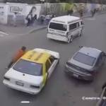 Taxista evade operativo en Tulancingo y se da a la fuga