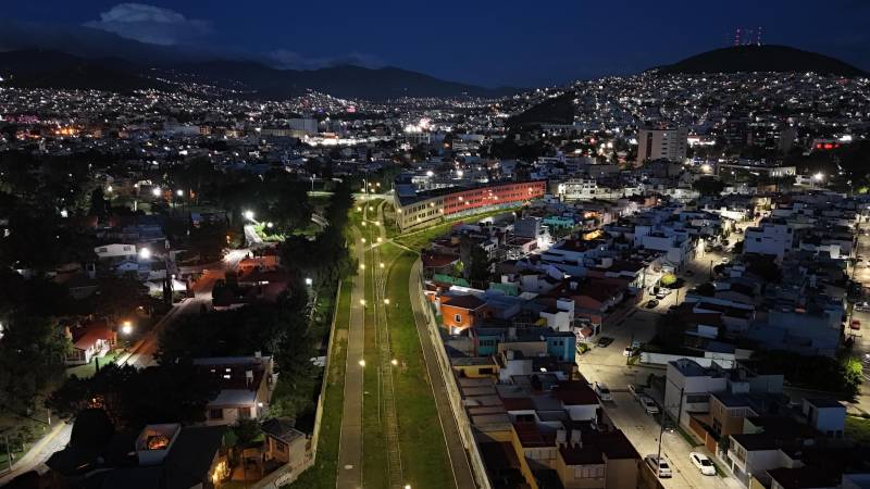 Rehabilitan 7.2 km de alumbrado en ciclovía de Pachuca