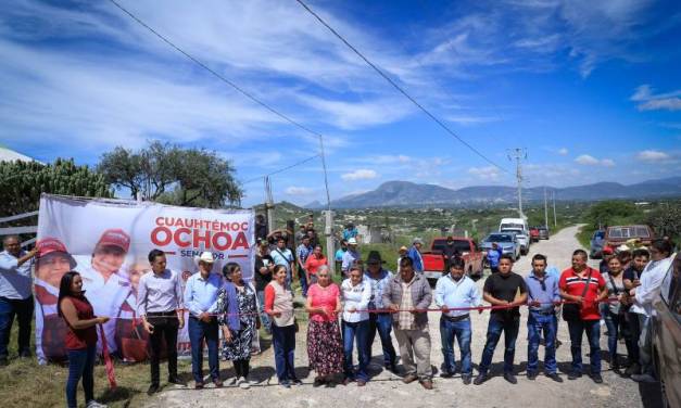 Cuauhtémoc Ochoa gestiona ampliación de red eléctrica en Ixmiquilpan