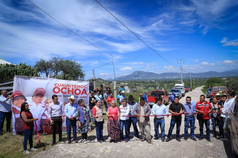 Cuauhtémoc Ochoa gestiona ampliación de red eléctrica en Ixmiquilpan