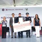 Reconocen al Cuerpo de Bomberos con entrega de estímulos y ascensos