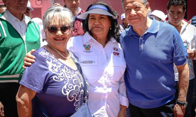 DIF Hidalgo festeja a miles de personas mayores en “Viviendo en Plenitud”