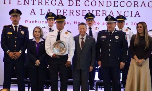 Reconocen labor de 109 elementos de la Policía Industrial Bancaria