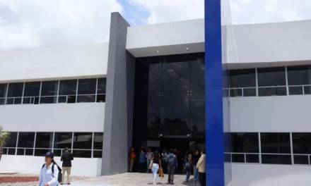 Discrepan por 130 docentes en cargos públicos