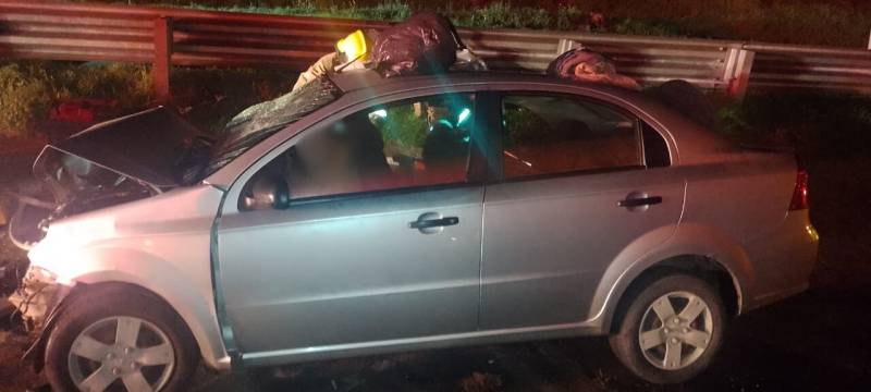 Fuerte choque en la México–Tuxpan deja dos fallecidos y una mujer herida