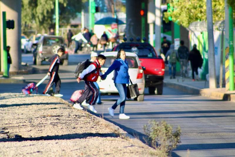 Regresan a clases más de 900 mil alumnos