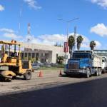 Ejecutan trabajos de pavimentación en Avenida Universidad y Bulevar Felipe Ángeles