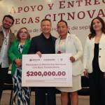 Julio Menchaca entregó apoyos económicos a investigadores con inversión de 35 mdp