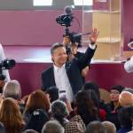 Tercer informe: protocolo, respaldo ciudadano y verbena
