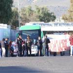Alumnos de El Mexe retienen autobuses