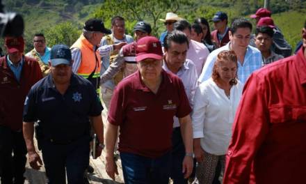 Recorre Menchaca la Sierra Otomí-Tepehua