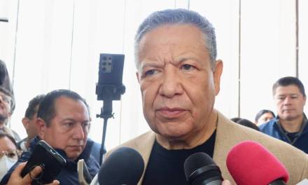 Menchaca: justicia en México espera a Mora