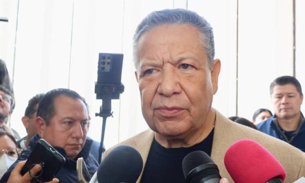 Menchaca: justicia en México espera a Mora